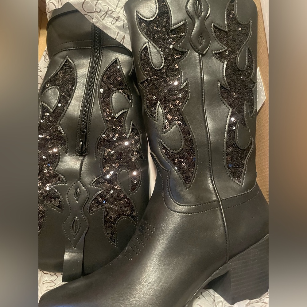 Lucah Cowboy Boots for WOMEN